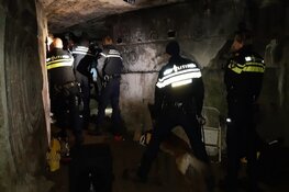 Politie ontdekt en beëindigd feest in bunker