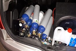 Automobilist gearresteerd met acht cilinders lachgas