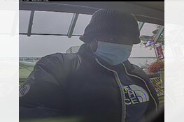 Oplichter fraudeleus pinnen gezocht