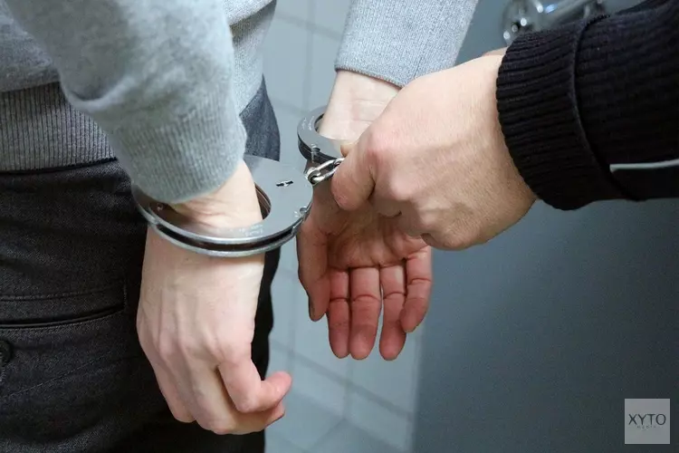 Aangehouden wegens verstoring van de openbare orde