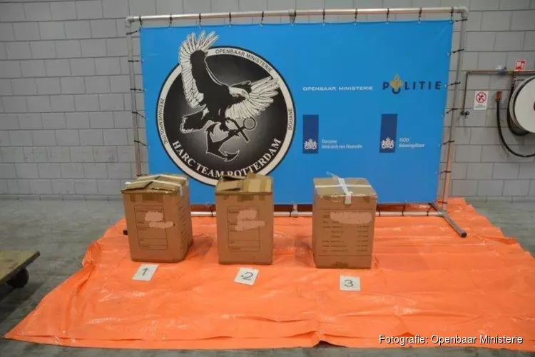Drugs en pillen op weg naar Suriname onderschept in Vlissingen