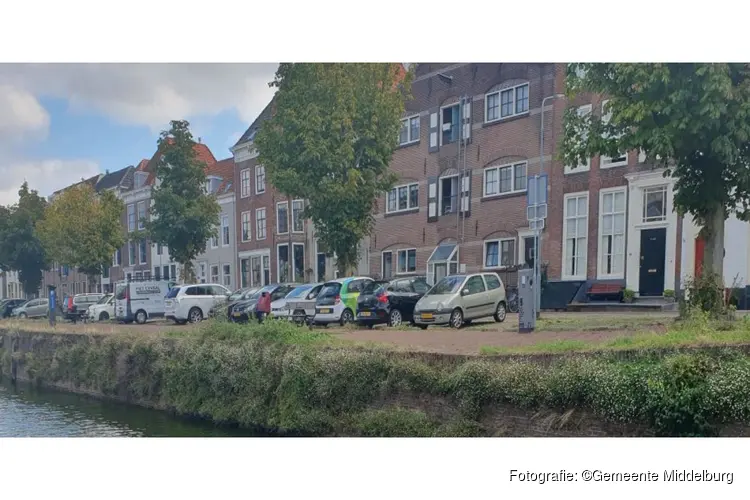 Kademuur Korendijk-Kinderdijk wordt gerestaureerd