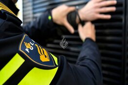 Politie houdt twee personen aan in hotel Vlissingen na drugsdeal