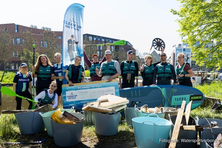 Clean up on Tour in Middelburg: Sportief suppen voor een plasticvrije gracht tijdens de Watersportdagen